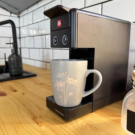 Semesterbostad Soerettorony - A Jakuzzis Erdei Szallas Kolesd