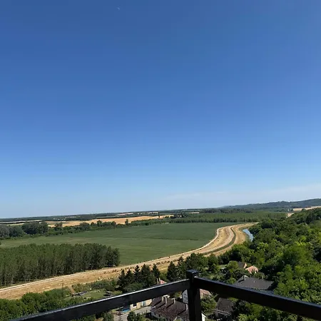 Soerettorony - A Jakuzzis Erdei Szallas Feriehus Kolesd